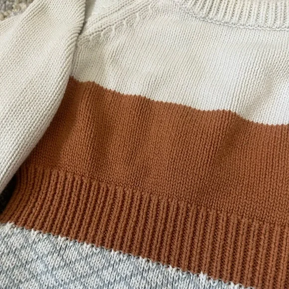 Knit Romper - Picture 2 of 4